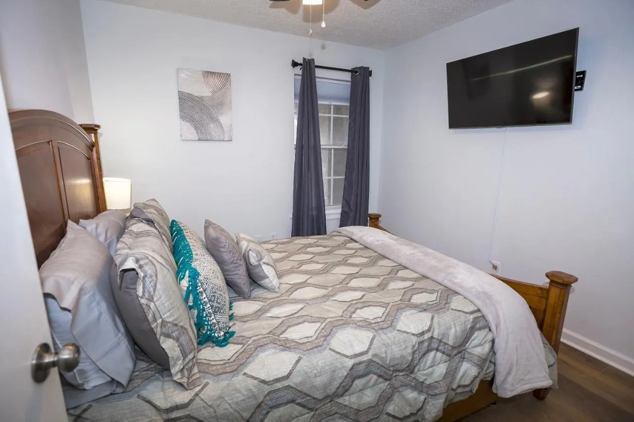 Elegant 3 Bedroom Apt With Free Parking And Balcony Nashville 0*,  United States