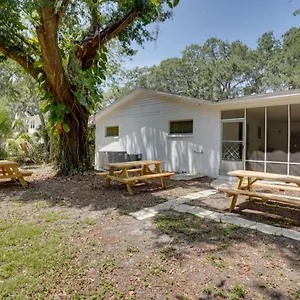 Charming Mid-century House - Just Steps To Lake! , Lakeland United States